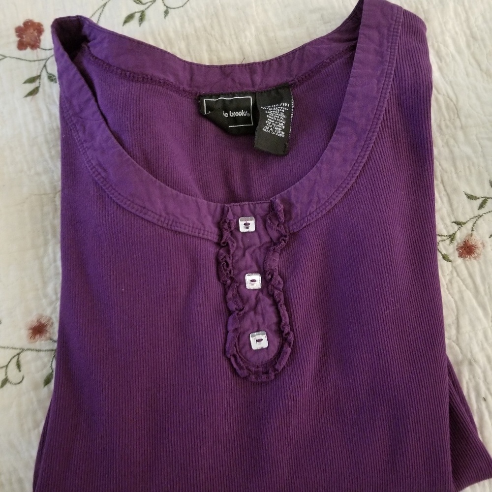 Plum long sleeve shirt. 👁❤offers!!